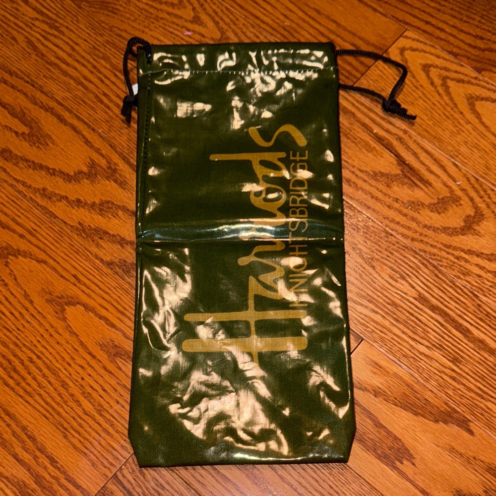 Harrods Green Drawstring Pouch - Picture 2 of 2